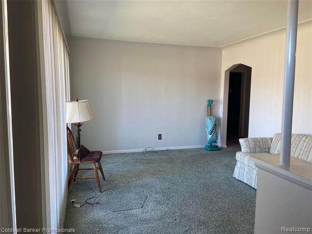 22665 Cloverlawn Street, Taylor, MI 48180