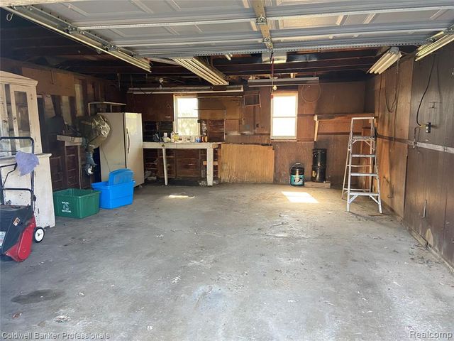 22665 Cloverlawn Street, Taylor, MI 48180