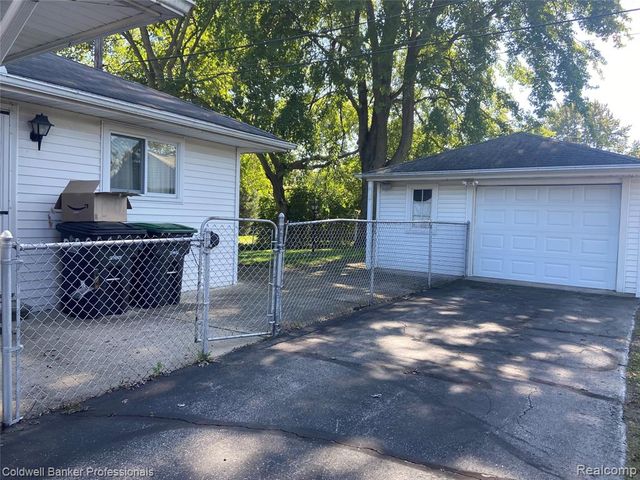 22665 Cloverlawn Street, Taylor, MI 48180