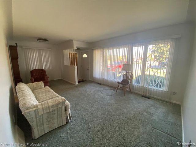 22665 Cloverlawn Street, Taylor, MI 48180