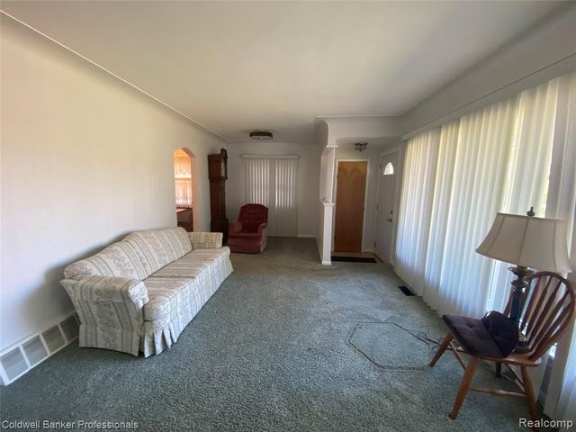 22665 Cloverlawn Street, Taylor, MI 48180