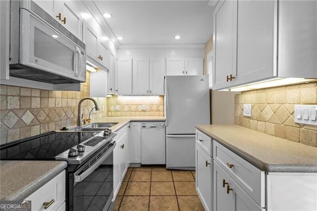 120 Biscayne Drive NW A6, Atlanta, GA 30309