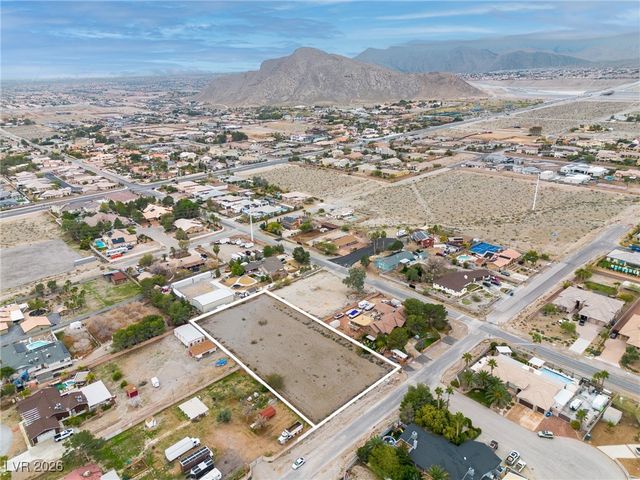 West La Madre Way, Las Vegas, NV 89149