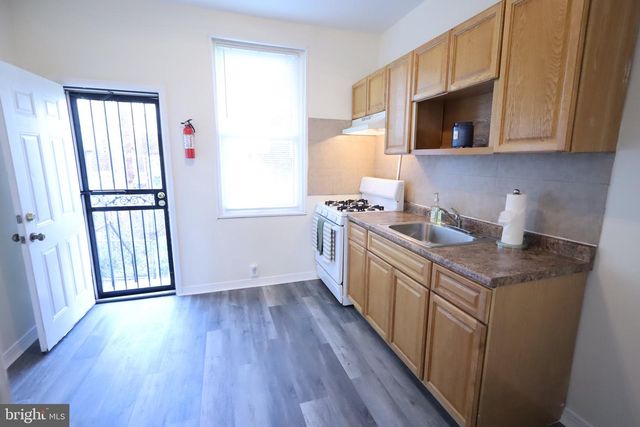 24 S DEWEY ST, Philadelphia, PA 19139