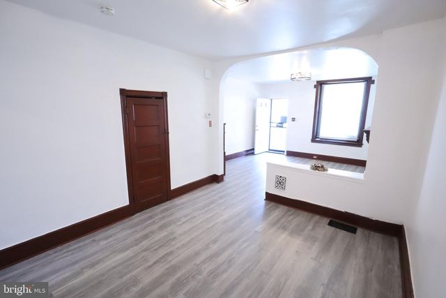 24 S DEWEY ST, Philadelphia, PA 19139
