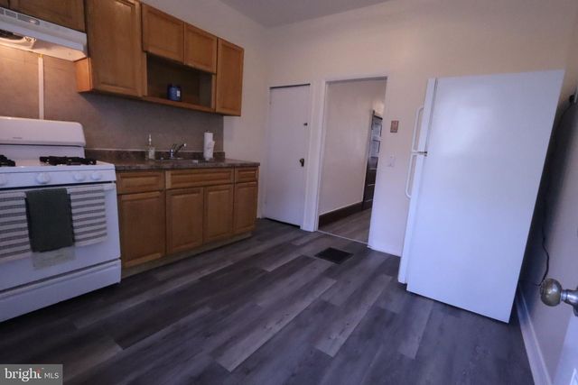 24 S DEWEY ST, Philadelphia, PA 19139