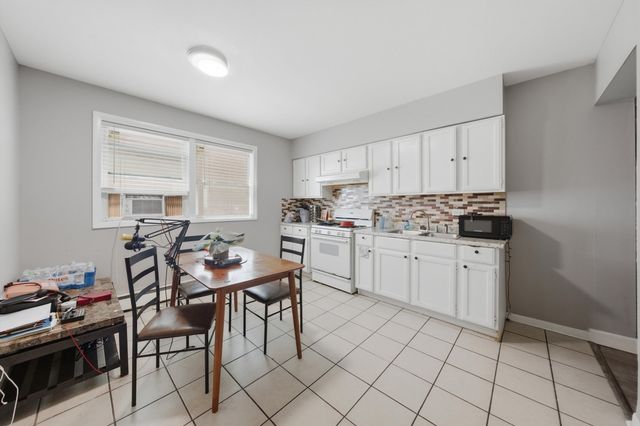 355 LUELLA Avenue, Calumet City, IL 60409