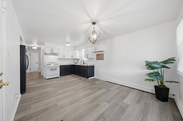 355 LUELLA Avenue, Calumet City, IL 60409