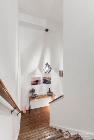 19215 6th Avenue E, Spanaway, WA 98387