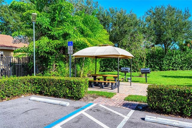 2408 Millcreek LN # 204, Naples, FL 34119