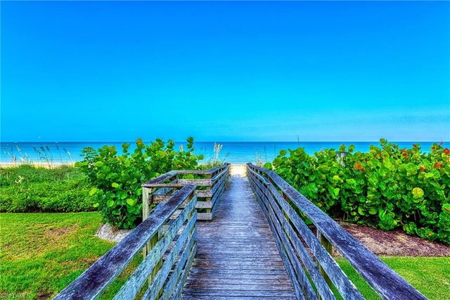 2408 Millcreek LN # 204, Naples, FL 34119