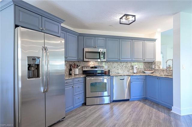 2408 Millcreek LN # 204, Naples, FL 34119