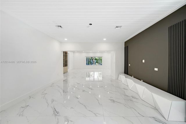 711 Sunset Dr, Coral Gables, FL 33143