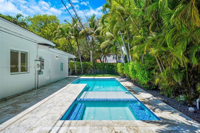 711 Sunset Dr, Coral Gables, FL 33143