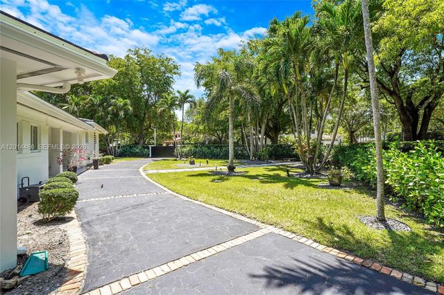 711 Sunset Dr, Coral Gables, FL 33143
