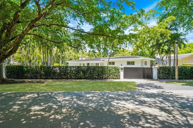 711 Sunset Dr, Coral Gables, FL 33143
