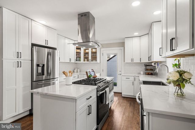 3121 CELADON LN, Falls Church, VA 22044