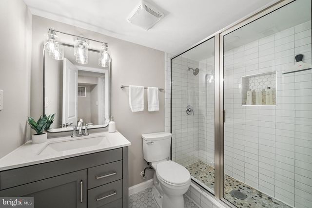 3121 CELADON LN, Falls Church, VA 22044