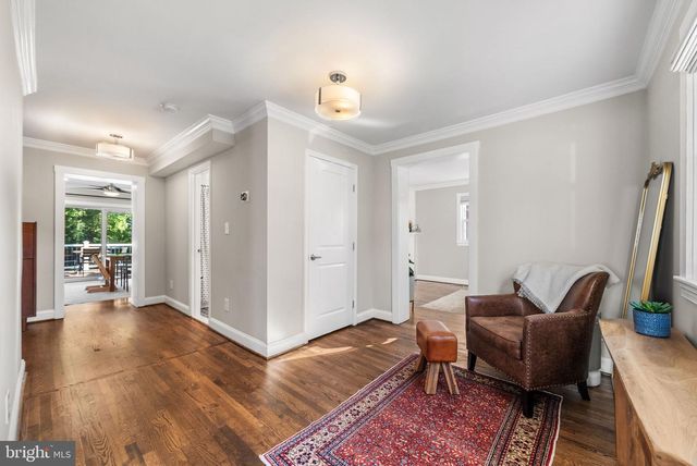 3121 CELADON LN, Falls Church, VA 22044