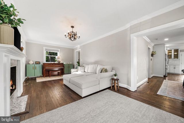3121 CELADON LN, Falls Church, VA 22044