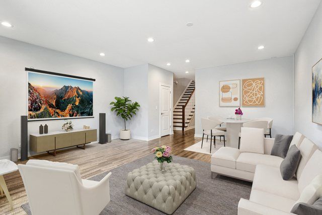 3811 S Albany Avenue, Chicago, IL 60632