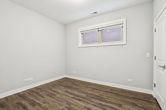 3811 S Albany Avenue, Chicago, IL 60632