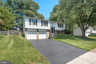 12793 BRADWELL RD, Herndon, VA 20171