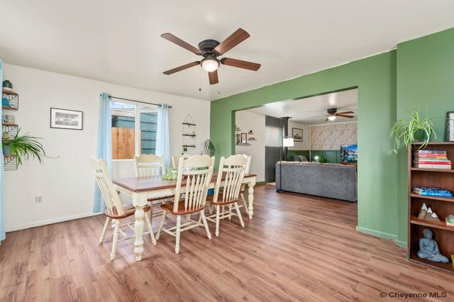2960 HENDERSON DR, Cheyenne, WY 82001