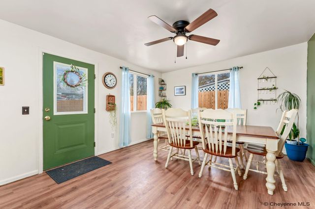 2960 HENDERSON DR, Cheyenne, WY 82001