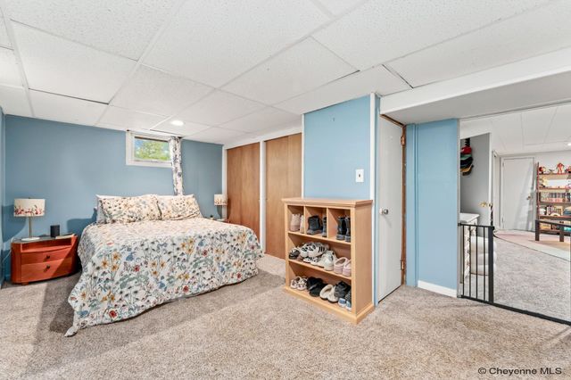 2960 HENDERSON DR, Cheyenne, WY 82001