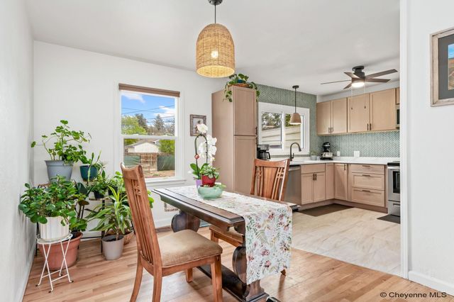 2960 HENDERSON DR, Cheyenne, WY 82001