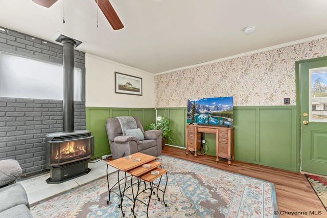 2960 HENDERSON DR, Cheyenne, WY 82001