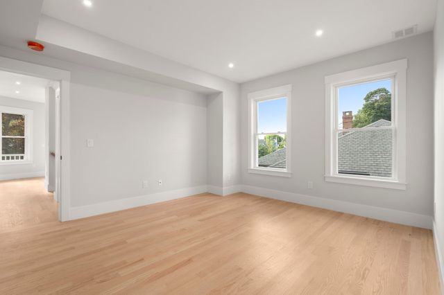 164 Church Street 164, Watertown, MA 02472