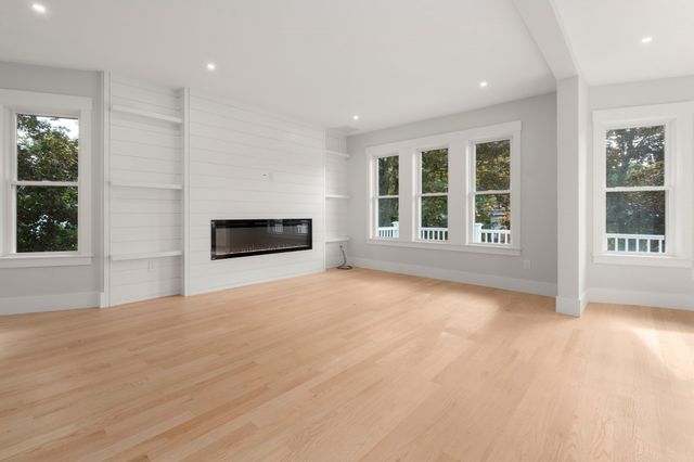 164 Church Street 164, Watertown, MA 02472