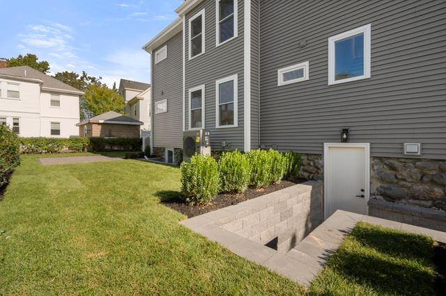 164 Church Street 164, Watertown, MA 02472