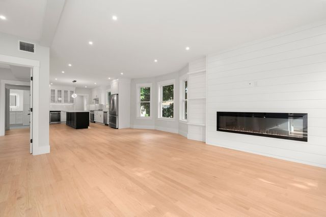 164 Church Street 164, Watertown, MA 02472