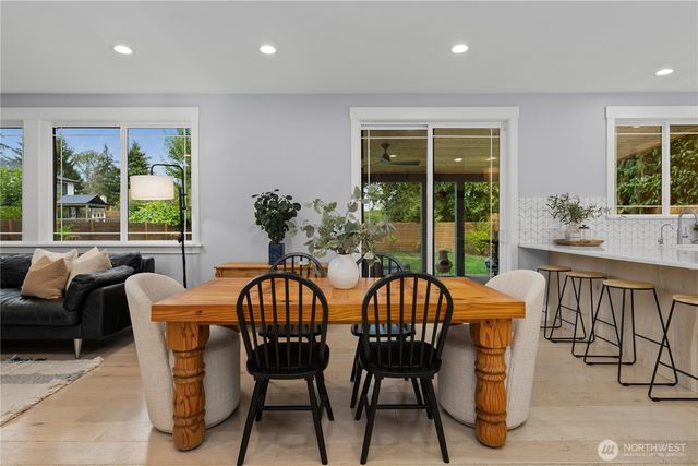 34650 25th Avenue SW, Federal Way, WA 98023