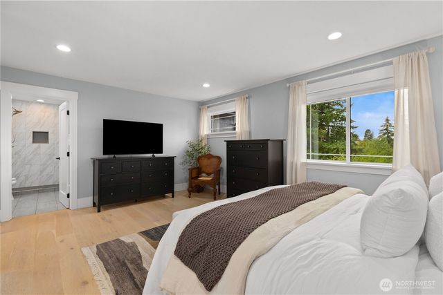 34650 25th Avenue SW, Federal Way, WA 98023