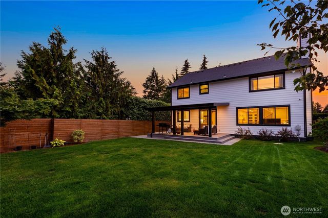 34650 25th Avenue SW, Federal Way, WA 98023