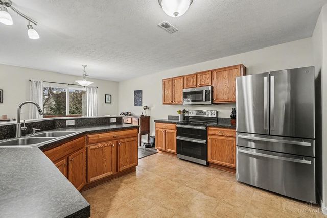 262 Hennepin Drive, Hamilton Twp, OH 45039