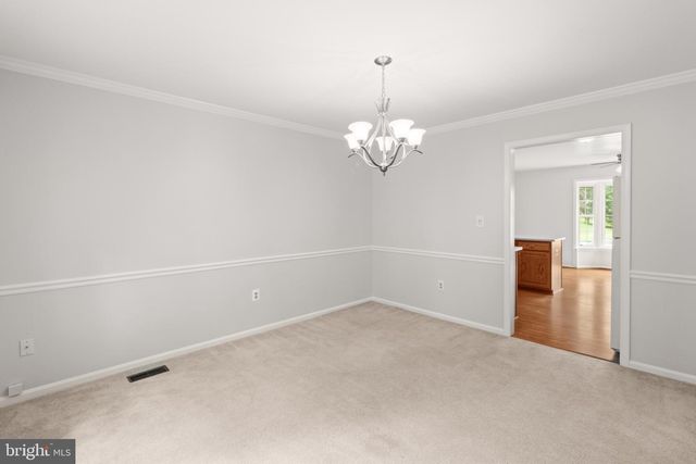 1824 ABBEY OAK DR, Vienna, VA 22182