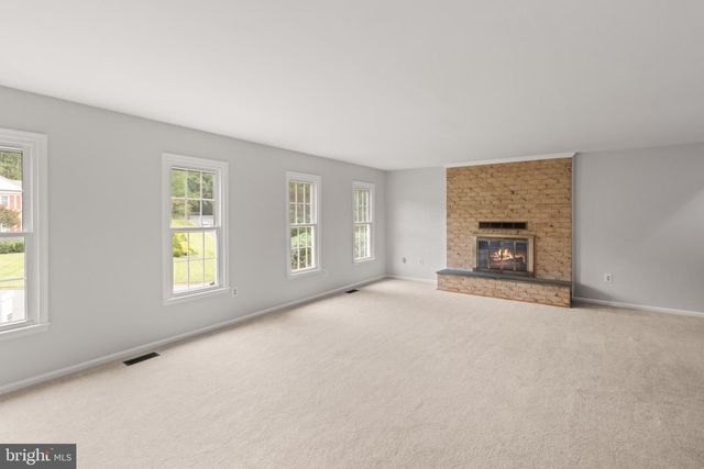 1824 ABBEY OAK DR, Vienna, VA 22182