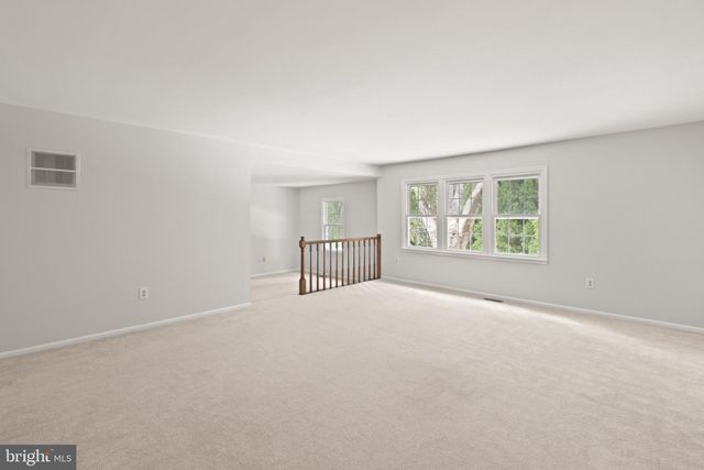 1824 ABBEY OAK DR, Vienna, VA 22182