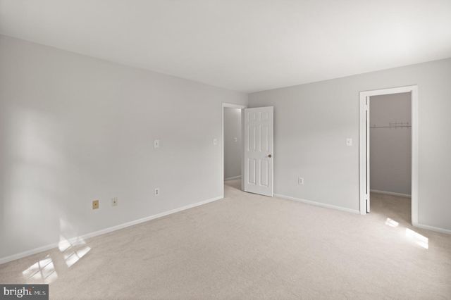 1824 ABBEY OAK DR, Vienna, VA 22182