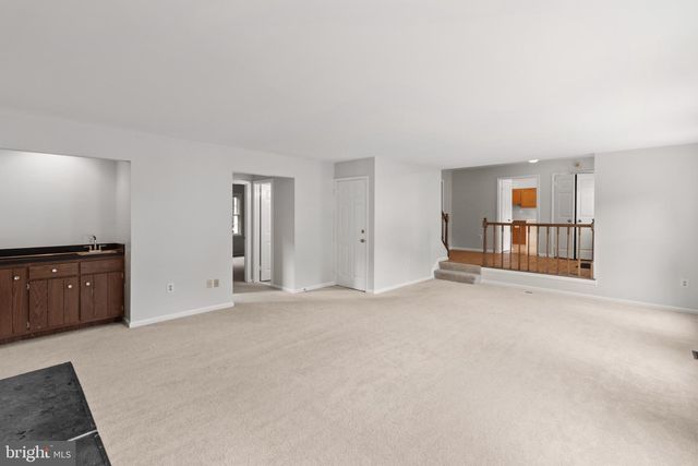 1824 ABBEY OAK DR, Vienna, VA 22182