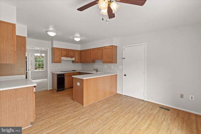 1824 ABBEY OAK DR, Vienna, VA 22182