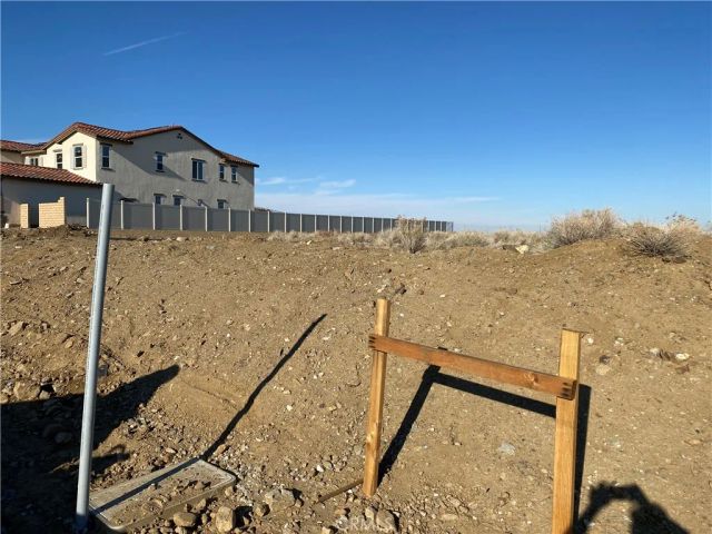 39618 Marina, Palmdale, CA 93551