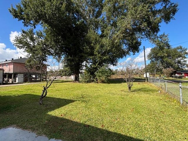 312 Rj Drive, Chauvin, LA 70344