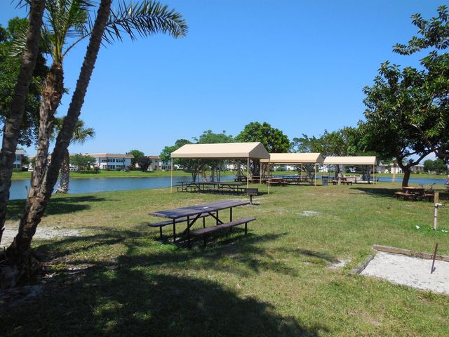 248 Norwich K, West Palm Beach, FL 33417