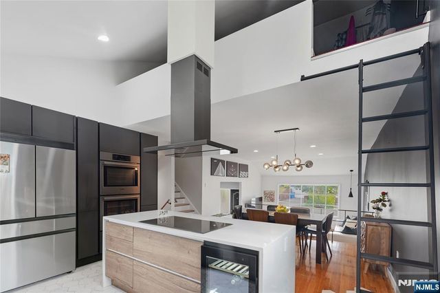 17 Arthur Drive, Rutherford, NJ 07070